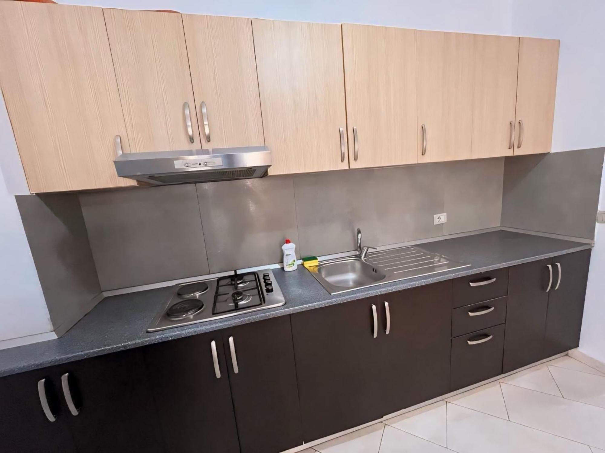 Gerald'S Central Apartments فلورا المظهر الخارجي الصورة